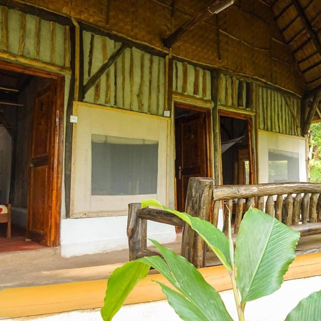 Dave The Cave Eco Lodge And Cultural Campsite Rubirizi Luaran gambar