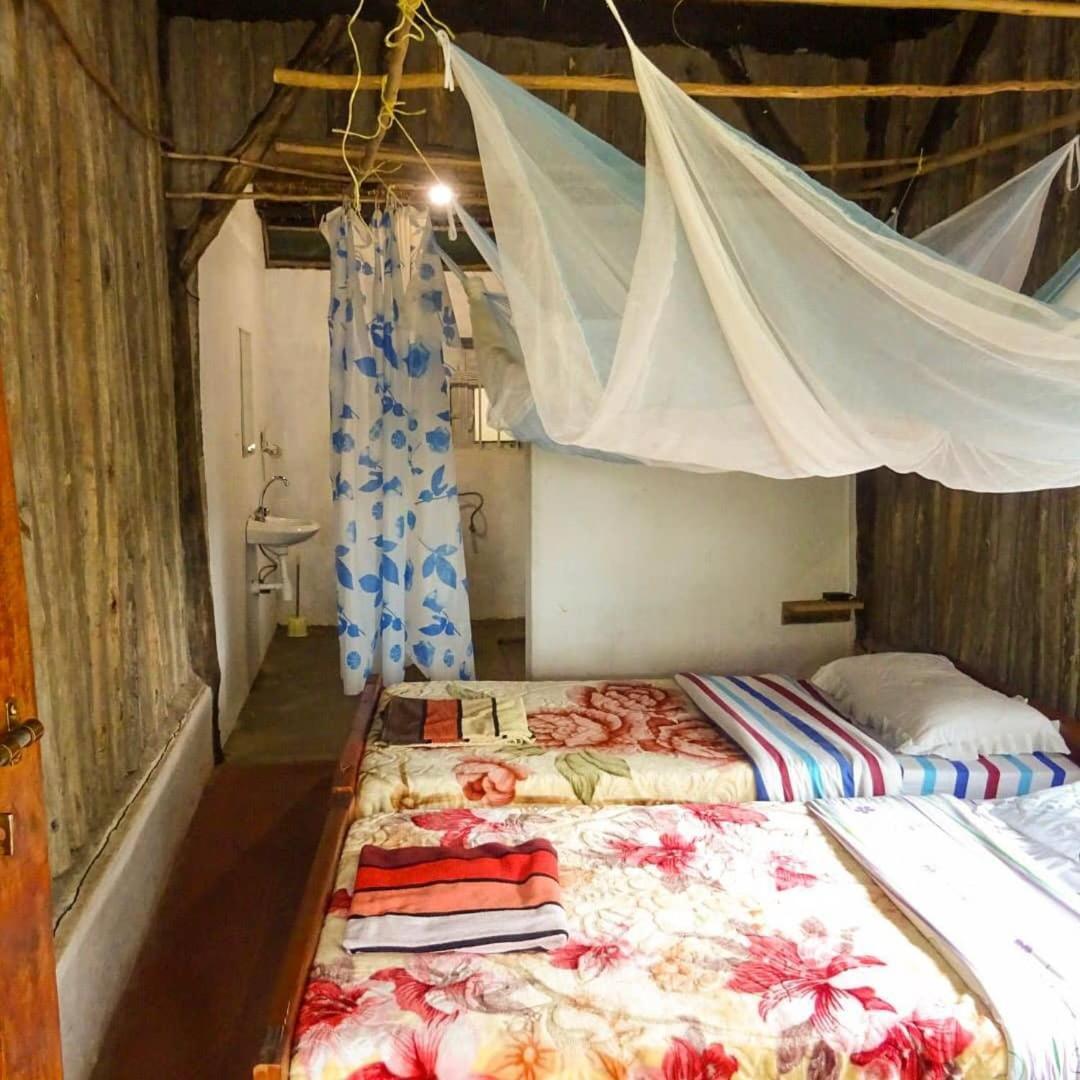 Dave The Cave Eco Lodge And Cultural Campsite Rubirizi Luaran gambar
